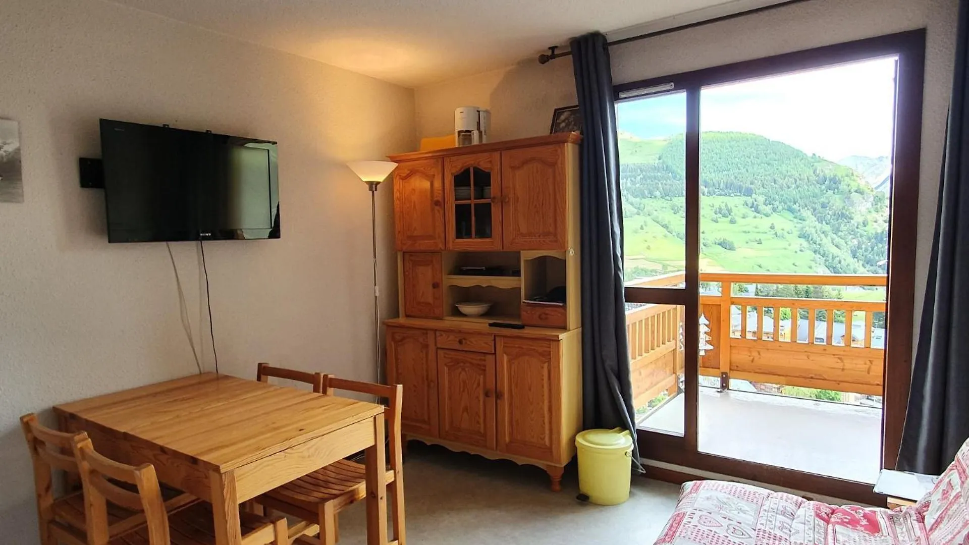 Apartment Pleiades - D137 - Appart Belle Vue - 6 Pers Les Deux Alpes